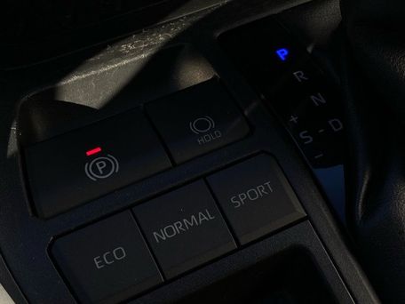 Toyota RAV4, 2019 — сүрөт 12