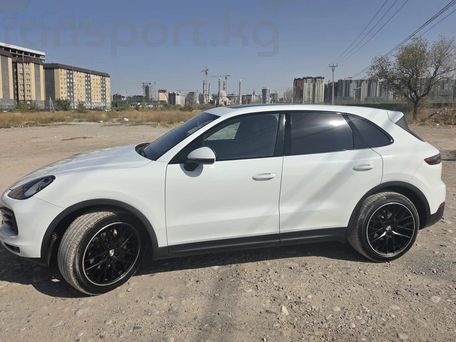 Porsche Cayenne, 2023