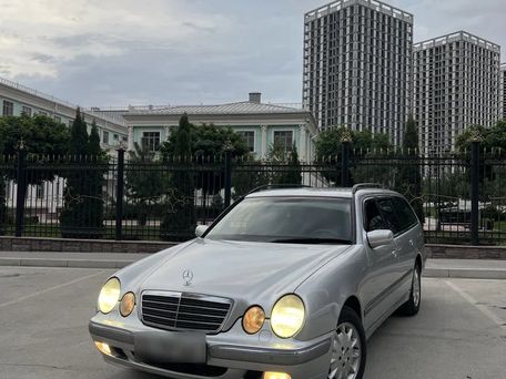 Mercedes-Benz E-Класс, 2001 — photo 1