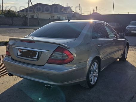 Mercedes-Benz E-Class, 2007 — photo 4