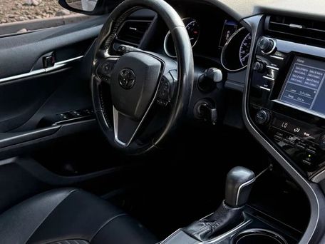 Toyota Camry, 2018 — 照片 8
