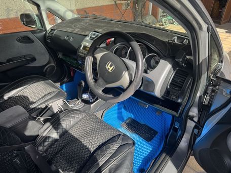 Honda Fit, 2004 — photo 9