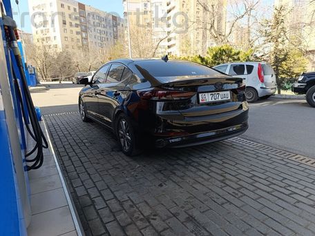 Hyundai Elantra, 2017 — 照片 9