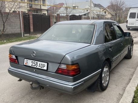 Mercedes-Benz W124, 1990 — фото 3