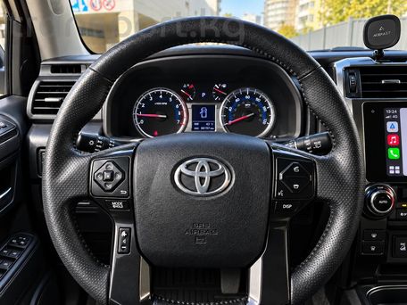Toyota 4Runner, 2019 — photo 4