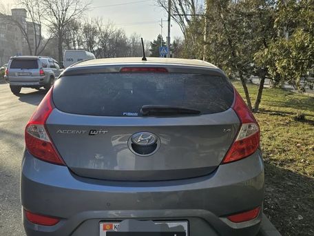 Hyundai Accent, 2019 — 照片 2