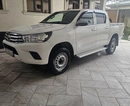 Toyota Hilux, 2024 — фото 2