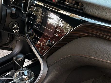 Toyota Camry, 2018 — 照片 7