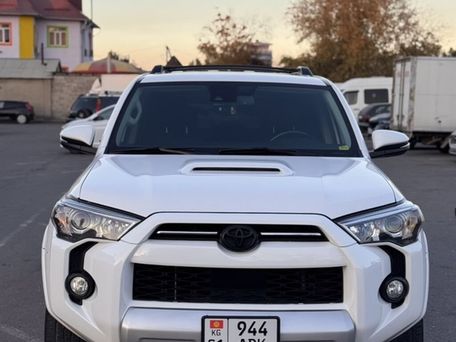 Toyota 4Runner, 2020 — photo 2