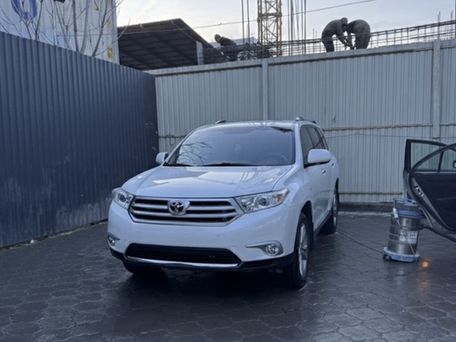 Toyota Highlander, 2012 — фото 1
