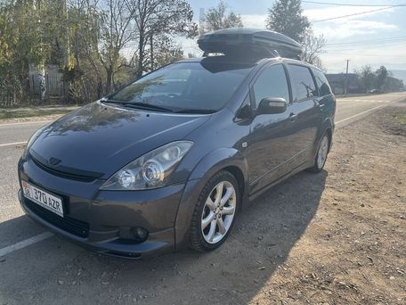 Toyota Wish, 2003 — photo 1