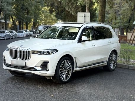BMW X7, 2021