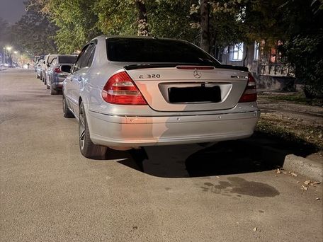 Mercedes-Benz E-Class, 2002 — photo 5