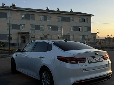 Kia Optima, 2018 — photo 5