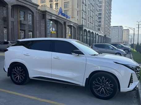 Changan UNI-Z, 2025 — photo 2