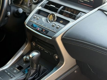 Lexus NX, 2019 — сүрөт 9