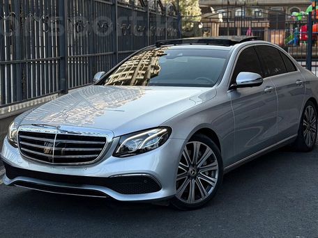 Mercedes-Benz E-Класс, 2019 — фото 1