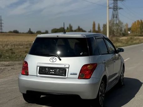 Toyota Ist, 2004 — photo 8