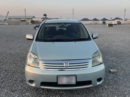 Toyota Raum, 2003 — 照片 3