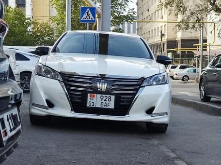 Toyota Crown, 2020 — 照片 1