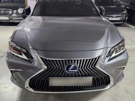 Lexus ES, 2021
