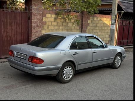 Mercedes-Benz E-Класс, 1995 — фото 6