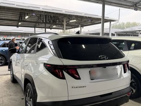 Hyundai Tucson, 2023 — 照片 6