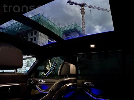 BMW X7, 2023 — photo 9