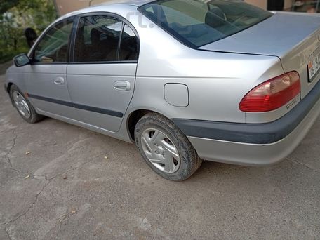 Toyota Avensis, 2001 — сүрөт 4