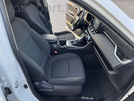 Toyota RAV4, 2019 — сүрөт 6
