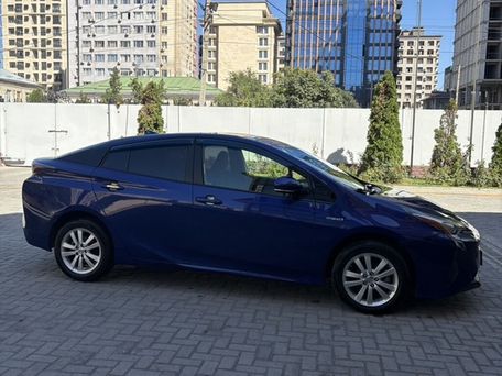 Toyota Prius, 2018 — фото 1