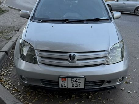 Toyota Ist, 2003 — photo 1