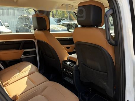 Land Rover Defender, 2024 — фото 11