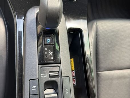 Toyota Prius, 2023 — 照片 13
