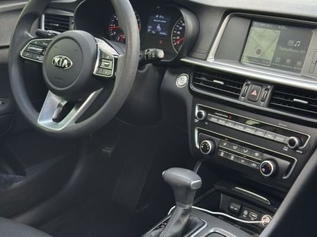 Kia K5, 2018 — photo 9
