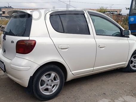 Toyota Vitz, 2002 — фото 3