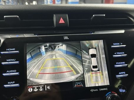 Toyota Camry, 2020 — фото 11