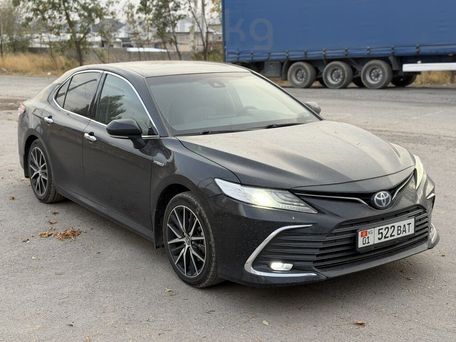 Toyota Camry, 2022 — фото 2