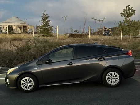 Toyota Prius, 2018 — фото 4