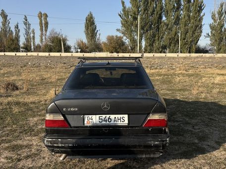 Mercedes-Benz W124, 1988 — photo 5