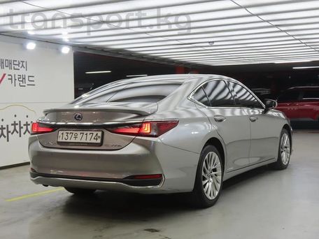 Lexus ES, 2020 — photo 3