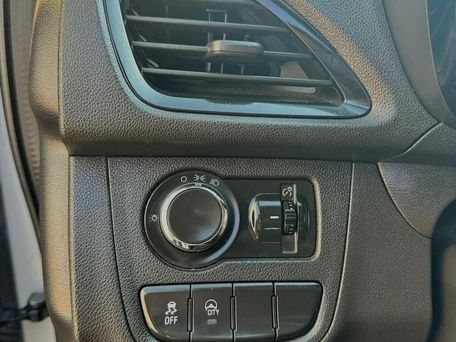Chevrolet Spark, 2017 — 照片 5