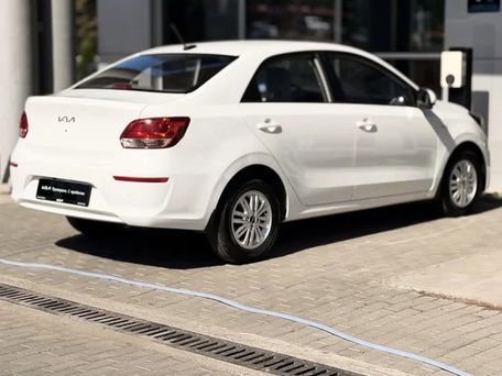Kia Soluto, 2025 — photo 6