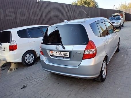 Honda Fit, 2005 — photo 8