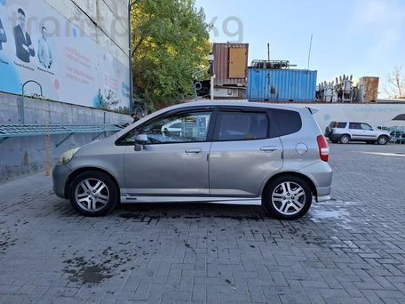 Honda Fit, 2003 — photo 3