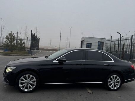 Mercedes-Benz E-Класс, 2019 — 照片 4