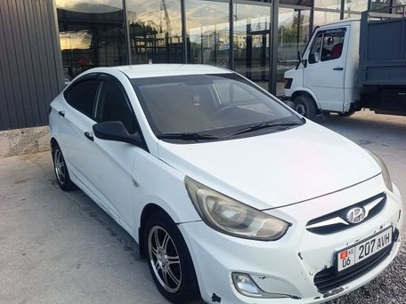 Hyundai Accent, 2014 — photo 2