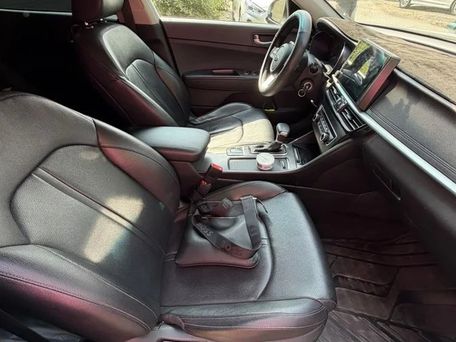 Kia K5, 2020 — photo 8