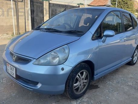 Honda Fit, 2003 — photo 2