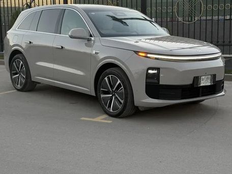 Li Auto (Lixiang) L6, 2024 — photo 3